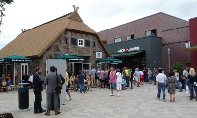 Designer Outlet Center Soltau Außenbereich 